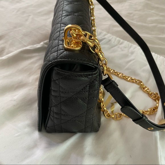 Dior Caro Medium in Black with Gold Hardware - Picture 4 of 9